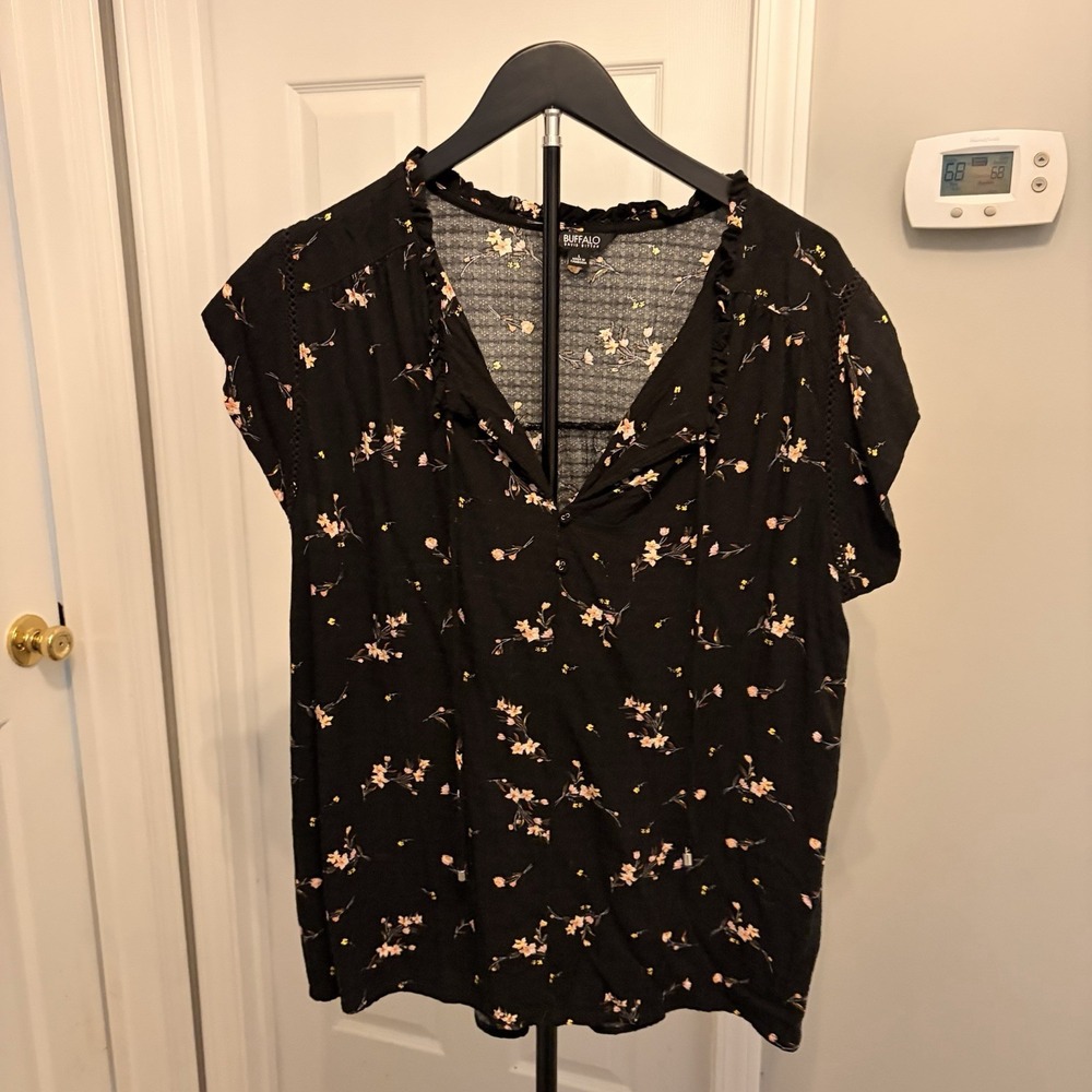 Buffalo David Bitton Woven Floral Printed Jacquard Large Top Ditsy Split Neck